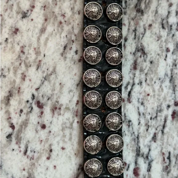 1980s Medusa Head Black leather and Silver VERSACE VIBES - Picture 4 of 7